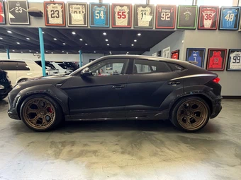 2025 Lamborghini Urus SE - miniatura 12