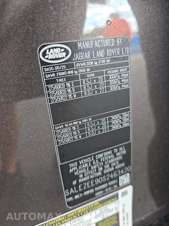 2025 Land Rover Defender 110 OCTA Edition One – miniatura 14