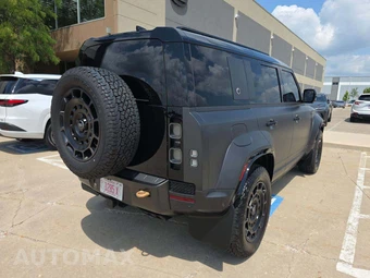 2025 Land Rover Defender 110 OCTA Edition One – miniatura 3