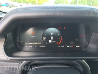 2025 Land Rover Defender 110 OCTA – miniatura 12