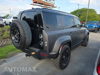 2025 Land Rover Defender 110 OCTA – miniatura 4