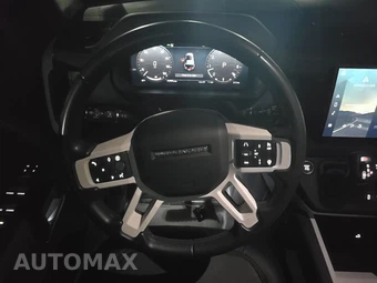 2025 Land Rover Defender 110 S - miniatura 10