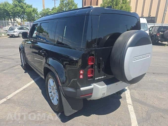 2025 Land Rover Defender 110 S - miniatura 2