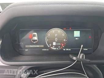 2025 Land Rover Defender 110 S - miniatura 12