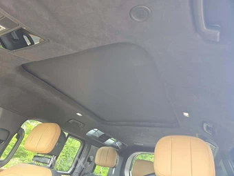2025 Land Rover Defender 110 V8 – miniatura 8