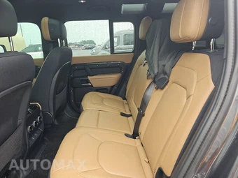 2025 Land Rover Defender 110 V8 - miniatura 13