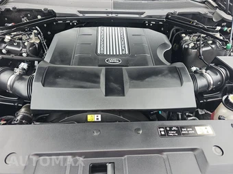 2025 Land Rover Defender 110 V8 - miniatura 15