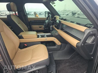 2025 Land Rover Defender 110 V8 - miniatura 8