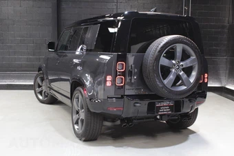 2025 Land Rover Defender 110 V8 – miniatura 11