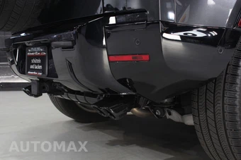 2025 Land Rover Defender 110 V8 – miniatura 15