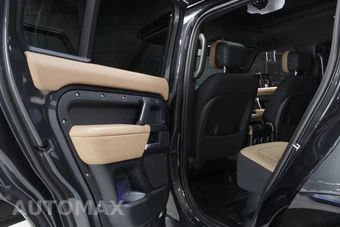 2025 Land Rover Defender 110 V8 – miniatura 36