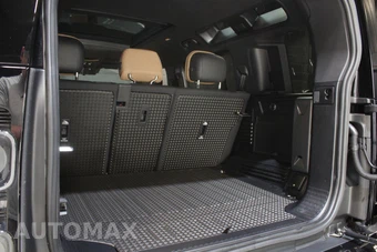2025 Land Rover Defender 110 V8 – miniatura 75