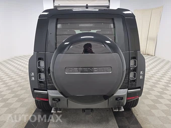 2025 Land Rover Defender 110 V8 – miniatura 5