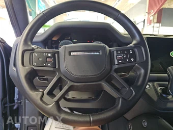 2025 Land Rover Defender 110 V8 – miniatura 10
