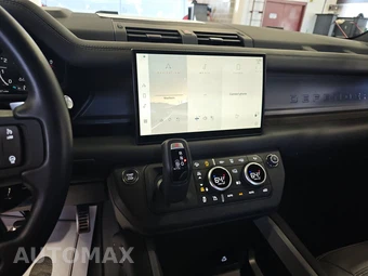 2025 Land Rover Defender 110 V8 – miniatura 11