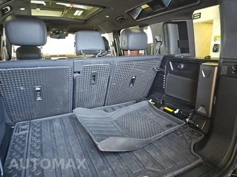 2025 Land Rover Defender 110 V8 – miniatura 16
