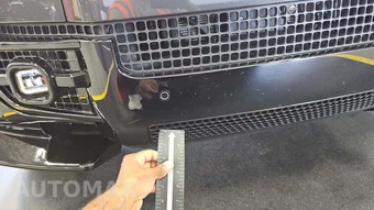 2025 Land Rover Defender 110 V8 – miniatura 21