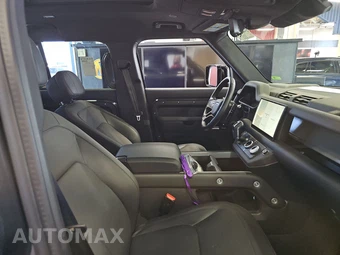 2025 Land Rover Defender 110 V8 – miniatura 8