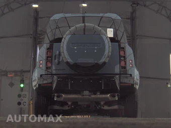 2025 Land Rover Defender 110 X-Dynamic SE - miniatura 7