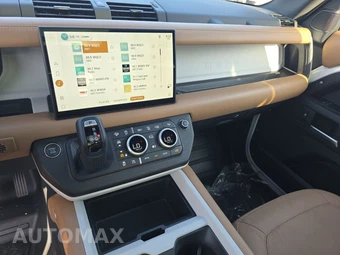 2025 Land Rover Defender 110 X-Dynamic SE - miniatura 11