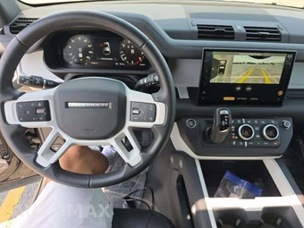 2025 Land Rover Defender 110 X-Dynamic SE – miniatura 10