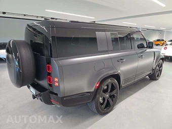 2025 Land Rover Defender 130 X-Dynamic SE – miniatura 3