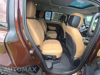 2025 Land Rover Defender 130 X-Dynamic SE - miniatura 14