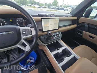 2025 Land Rover Defender 130 X-Dynamic SE - miniatura 7