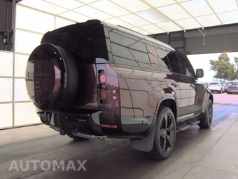 2025 Land Rover Defender 130 X-Dynamic SE - miniatura 4