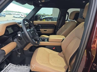 2025 Land Rover Defender 130 X-Dynamic SE - miniatura 7