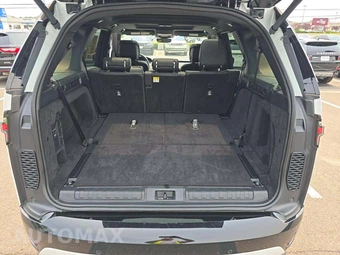 2025 Land Rover Discovery Dynamic SE - miniatura 12