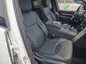 2025 Land Rover Discovery Dynamic SE - miniatura 16