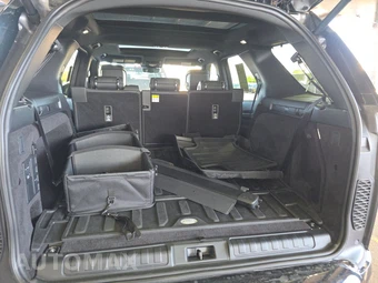 2025 Land Rover Discovery Dynamic SE - miniatura 16