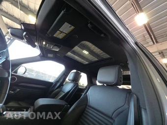 2025 Land Rover Discovery Dynamic SE - miniatura 17