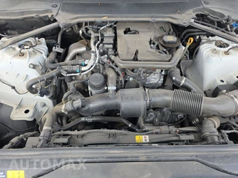 2025 Land Rover Discovery S – miniatura 16