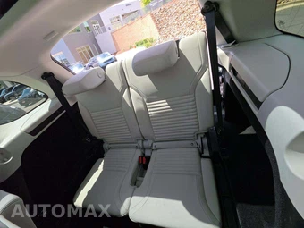 2025 Land Rover Discovery S – miniatura 14