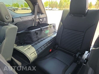 2025 Land Rover Discovery S - miniatura 14