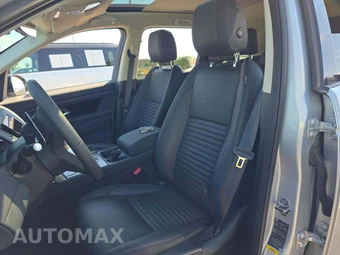 2025 Land Rover Discovery Sport S – miniatura 6