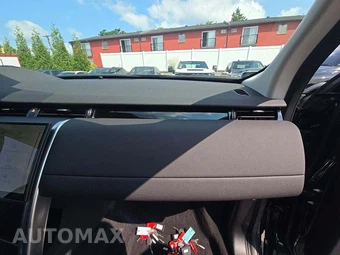 2025 Land Rover Discovery Sport S – miniatura 19