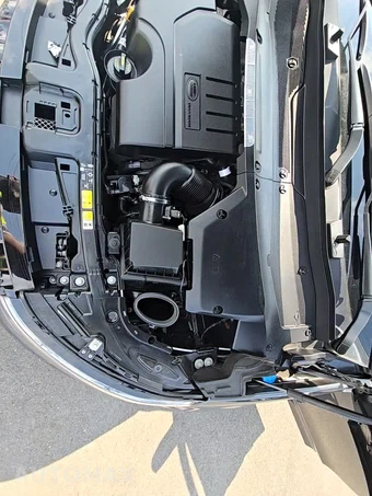 2025 Land Rover Discovery Sport S – miniatura 22