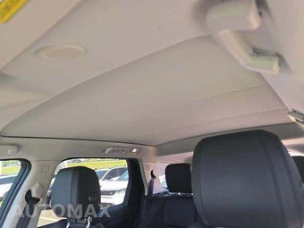 2025 Land Rover Discovery Sport S – miniatura 12