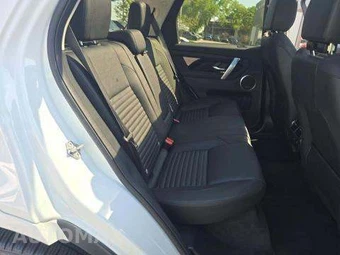 2025 Land Rover Discovery Sport S – miniatura 17
