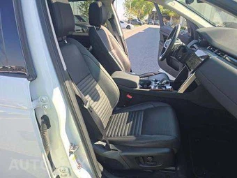 2025 Land Rover Discovery Sport S – miniatura 19