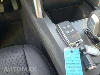 2025 Land Rover Discovery Sport S – miniatura 9
