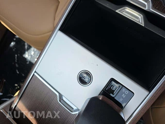 2025 Land Rover Range Rover Autobiography – miniatura 18