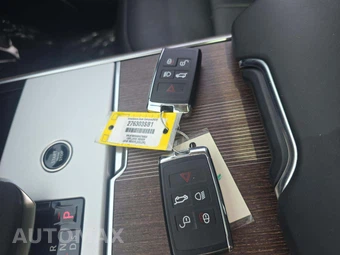2025 Land Rover Range Rover Autobiography – miniatura 8