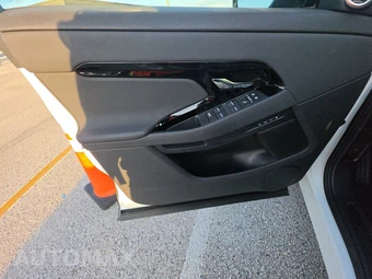 2025 Land Rover Range Rover Evoque S – miniatura 15