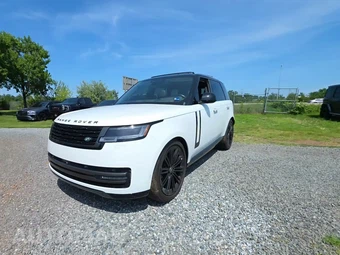 2025 Land Rover Range Rover Plug-In Hybrid SE