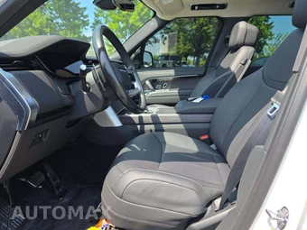 2025 Land Rover Range Rover Plug-In Hybrid SE – miniatura 3