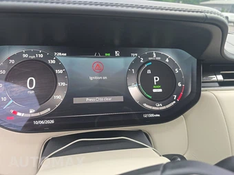 2025 Land Rover Range Rover Plug-In Hybrid SE – miniatura 12